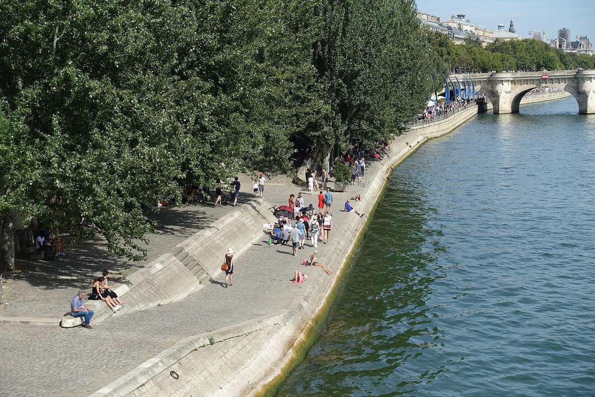 Promenade aménagée des berges de Seine à Paris